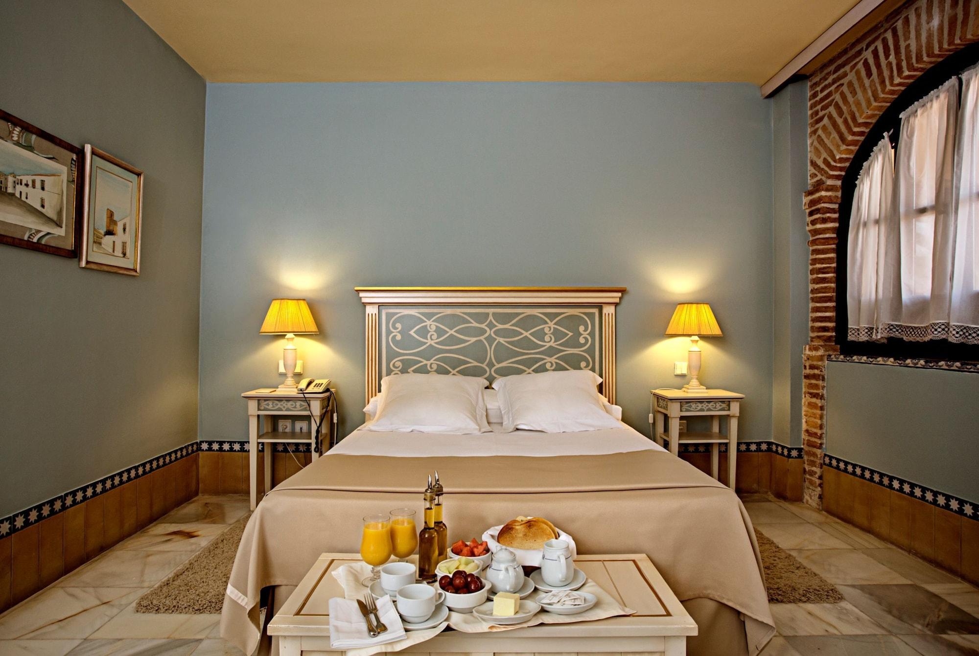 קרמונה Hotel Alcazar De La Reina מראה חיצוני תמונה