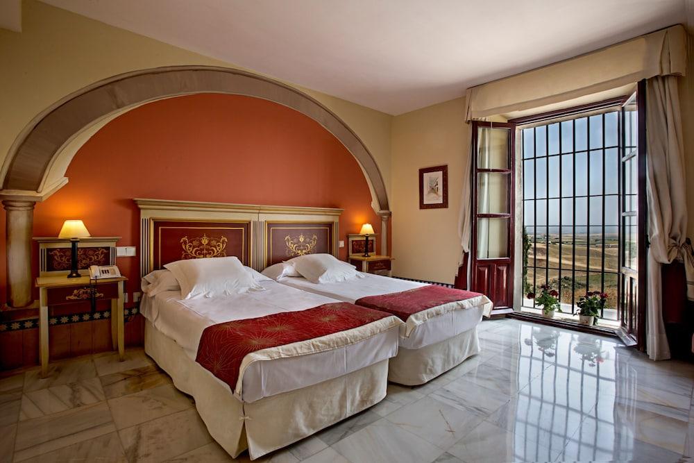 קרמונה Hotel Alcazar De La Reina מראה חיצוני תמונה